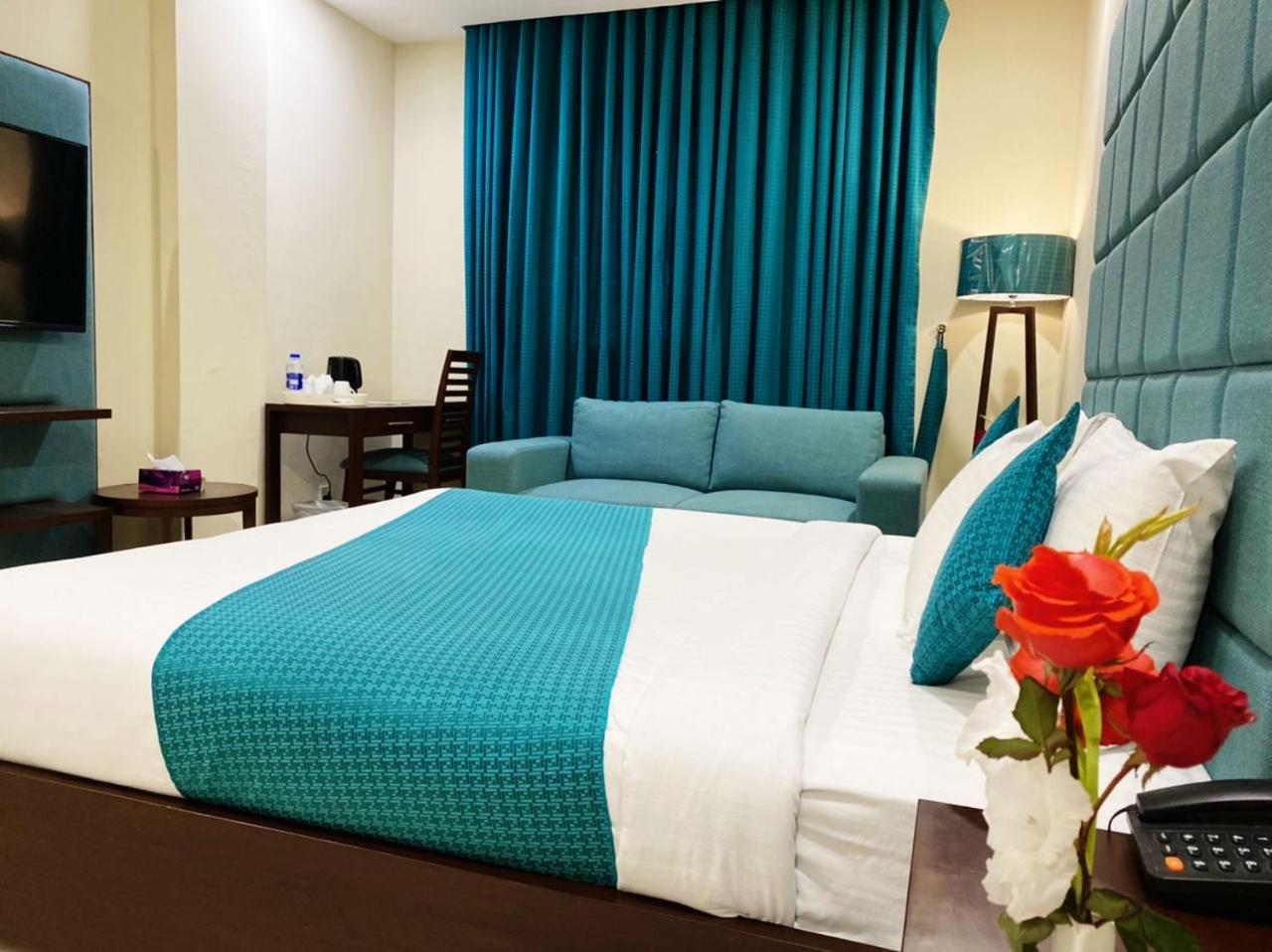 Atlas Hotel Islamabad Ngoại thất bức ảnh