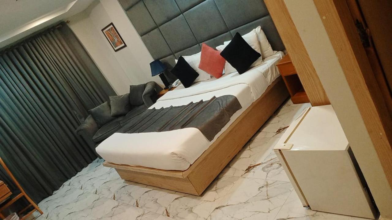 Atlas Hotel Islamabad Ngoại thất bức ảnh